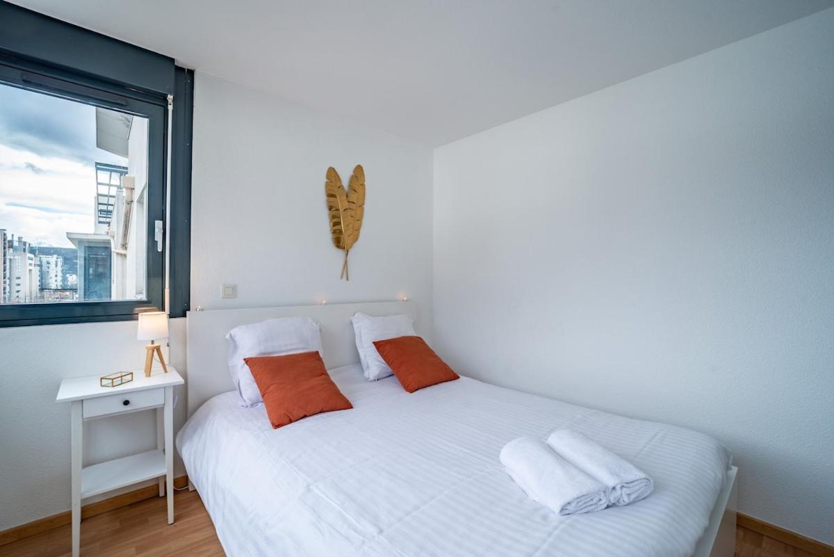 Appartement Standing Europole, garage privé, calme, netflix à Grenoble Extérieur photo